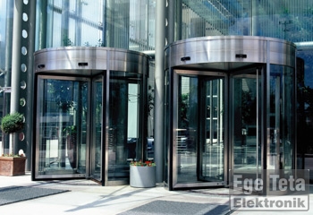 08 Otomatik Döner Kapı  