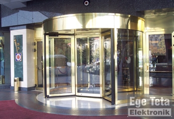 27 Otomatik Döner Kapı  