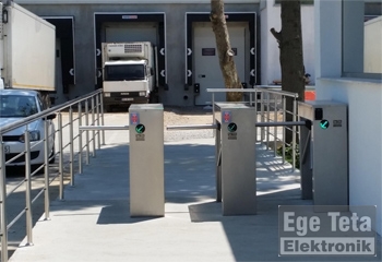 21 Personel Devam Kontrol Sistemi  