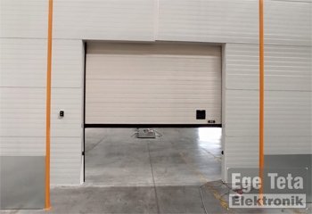 02 Endüstriyel Seksiyonel Kapı  