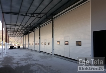 16 Endüstriyel Seksiyonel Kapı  