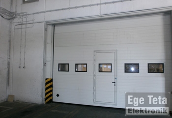 30 Endüstriyel Seksiyonel Kapı  