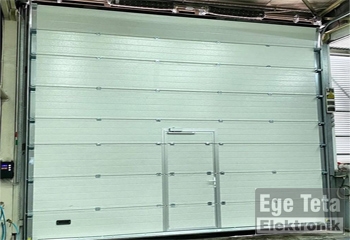 32 Endüstriyel Seksiyonel Kapı  