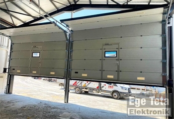 33 Endüstriyel Seksiyonel Kapı  