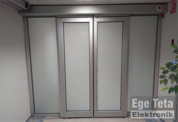 01 Panik Açılır Fotoselli Kayar Kapı (Breakout Kapı)  