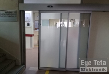 08 Teleskopik Fotoselli Kapı  