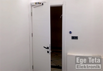 22 DITEC 90 Derece Otomatik Kapı  