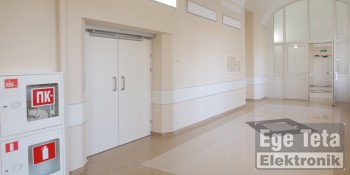 29 DITEC 90 Derece Otomatik Kapı  