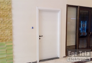 41 DITEC 90 Derece Otomatik Kapı  