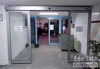 13 Ditec DAS107 Otomatik Kapı  