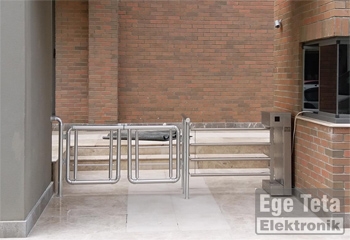 04 Engelli Geçiş Turnikeleri  - VP125
