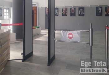 07 Serbest Geçiş Turnikeleri  - SWG101